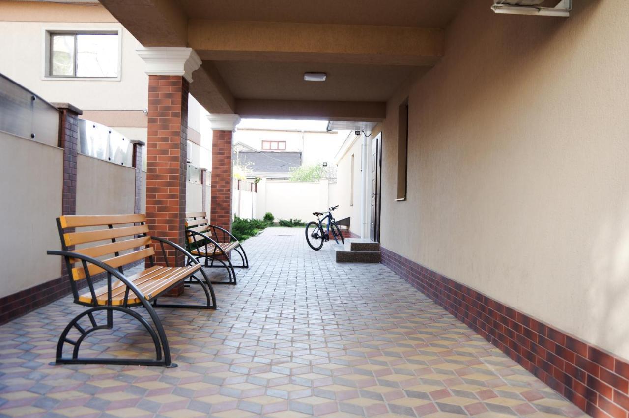 Chiernomorskie Apartamenty Οδησσός Εξωτερικό φωτογραφία